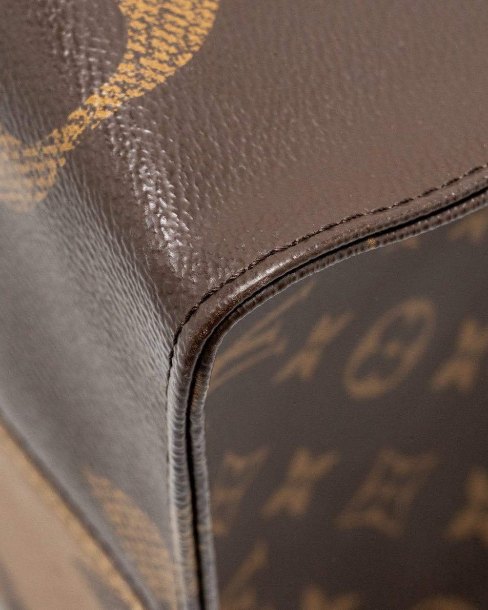 AAA Replica Louis Vuitton LV ONTHEGO GM MONOGRAM CANVAS GHW