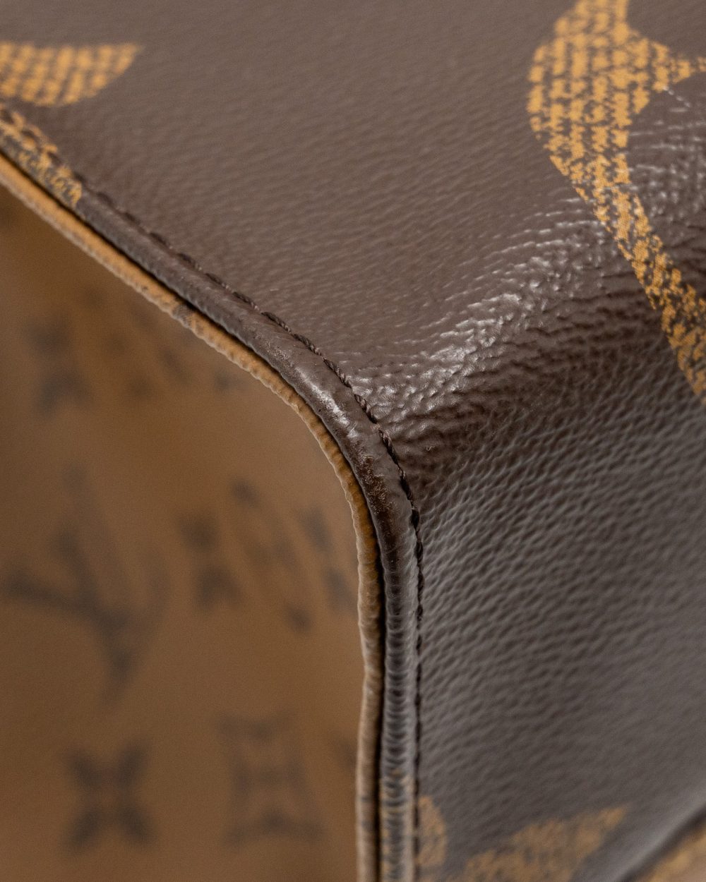 AAA Replica Louis Vuitton LV ONTHEGO GM MONOGRAM CANVAS GHW