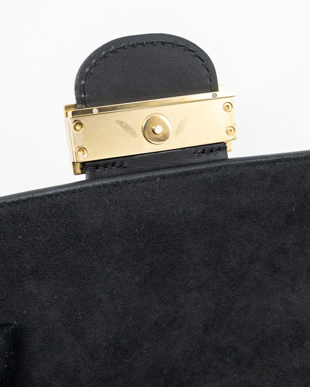 AAA Replica Louis Vuitton LV DAUPHINE MM EPI BLACK GHW (NEW VERSION)