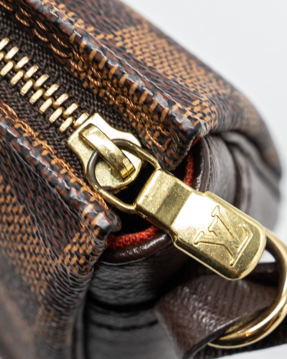 AAA Replica Louis Vuitton LV VINTAGE SQUARE SHOULDER BAG DAMIER EBENE GHW