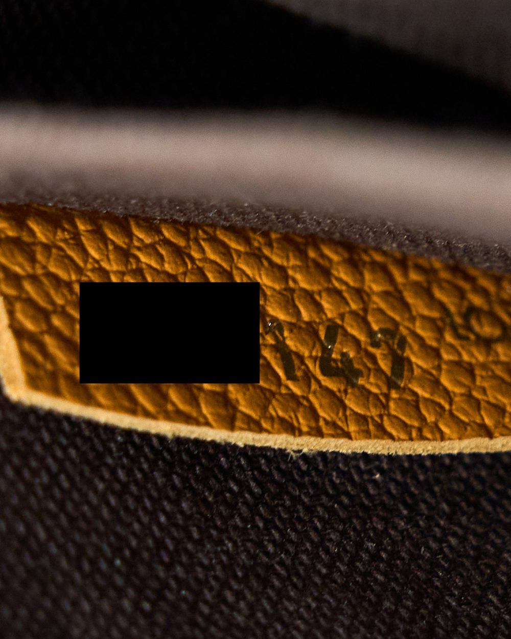 AAA Replica Louis Vuitton LV CROSSBODY POCHETTE MONOGRAM CANVAS GHW