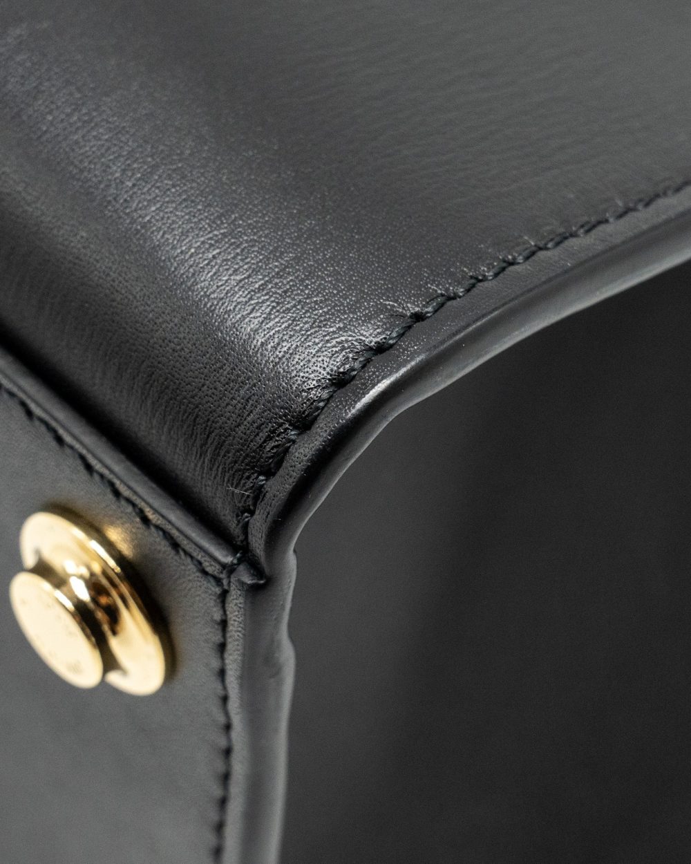 AAA Replica Louis Vuitton LV CITY STEAMER PM GRAINED CALFSKIN BLACK GHW