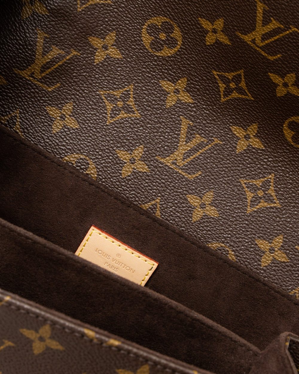 AAA Replica Louis Vuitton LV POCHETTE MÉTIS MONOGRAM CANVAS GHW (NEW VERSION)