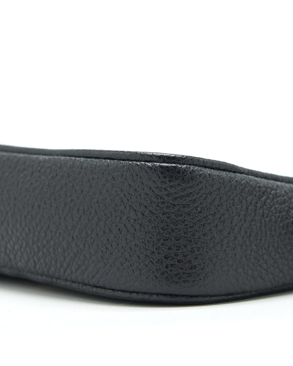 AAA Replica Louis Vuitton LV MINI POCHETTE ACCESSORIES BICOLOUR MONOGRAM ‘EM-REINTEGRATION BLACK SHW