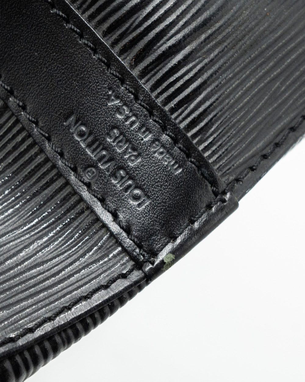 AAA Replica Louis Vuitton LV PETIT NOE EPI LEATHER BLACK GHW