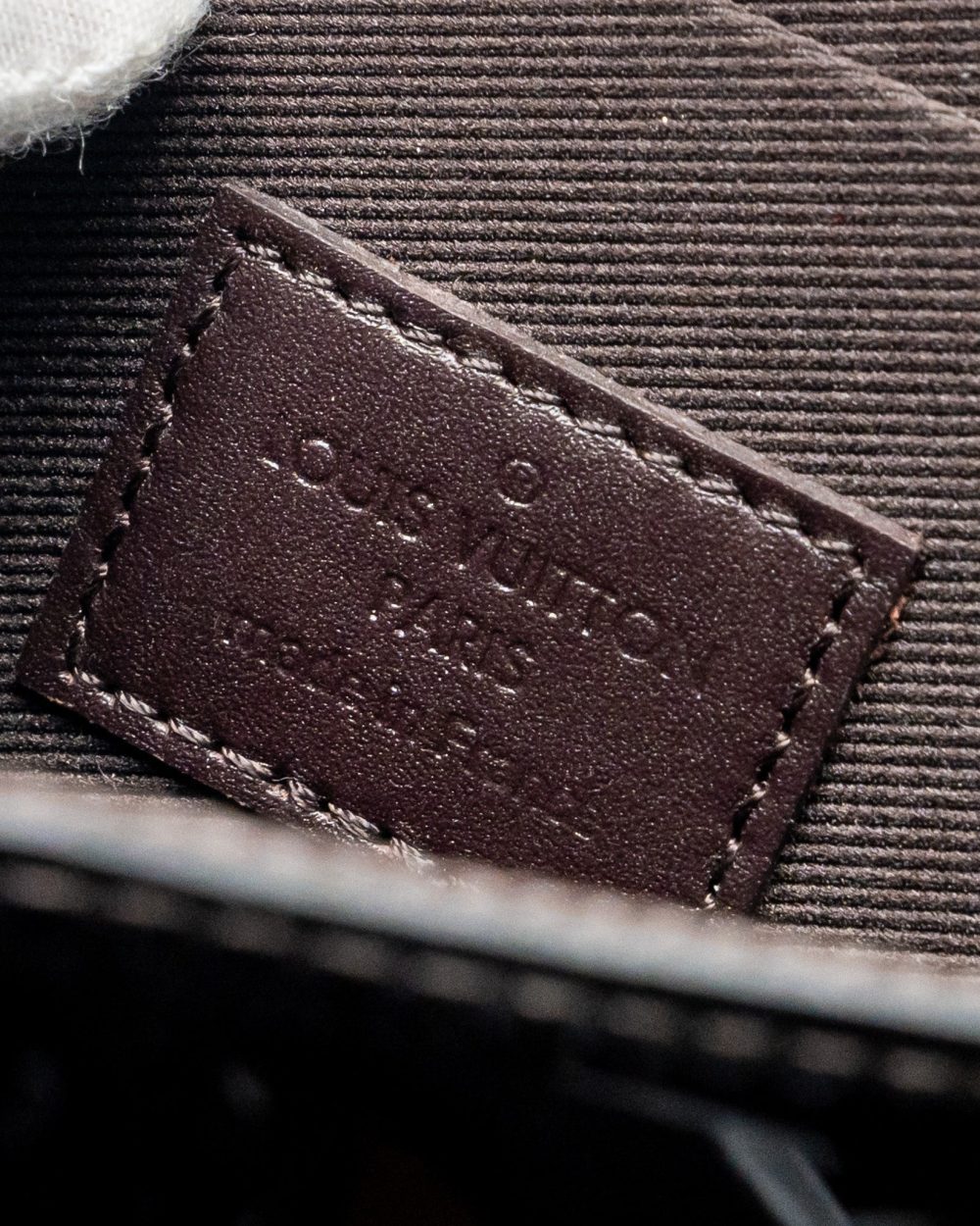 AAA Replica Louis Vuitton LV FELICIE POCHETTE MONOGRAM PATENT AMATANTE GHW