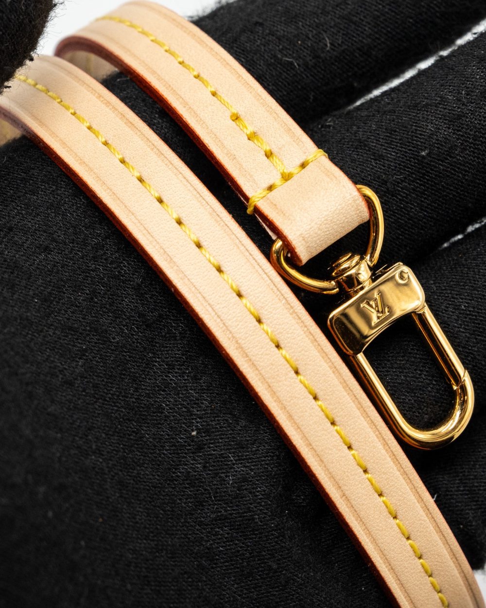AAA Replica Louis Vuitton LV POCHETTE ACCESSORIES MONOGRAM CANVAS GHW