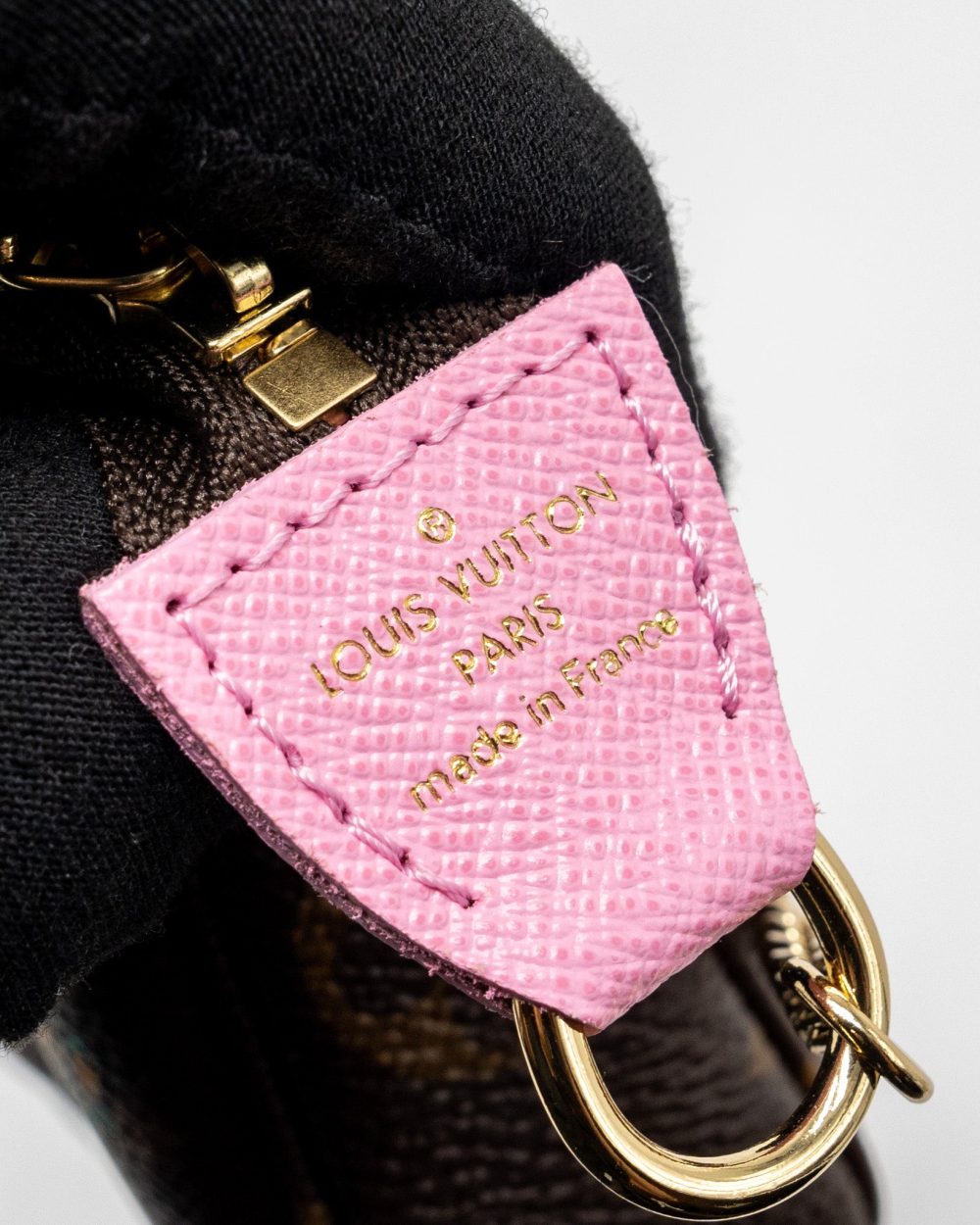 AAA Replica Louis Vuitton LV MINI POCHETTE HOLIDAY LIMITED PRINT MONOGRAM CANVAS GHW