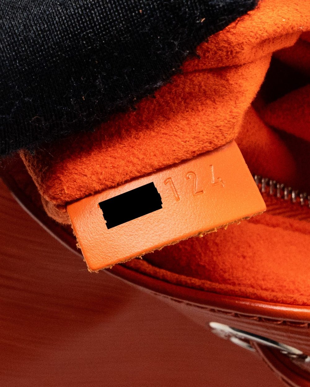 AAA Replica Louis Vuitton LV PETIT NOE EPI ORANGE SHW