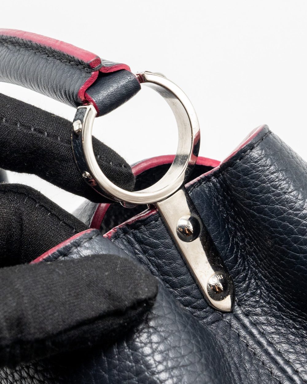 AAA Replica Louis Vuitton LV CAPUCINES BB TAURILLON NAVY SHW