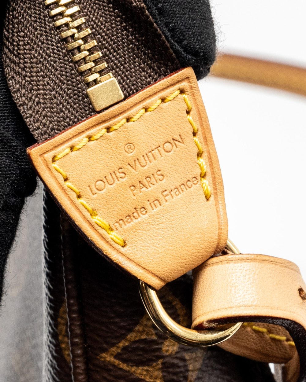 AAA Replica Louis Vuitton LV POCHETTE ACCESSORIES MONOGRAM CANVAS GHW