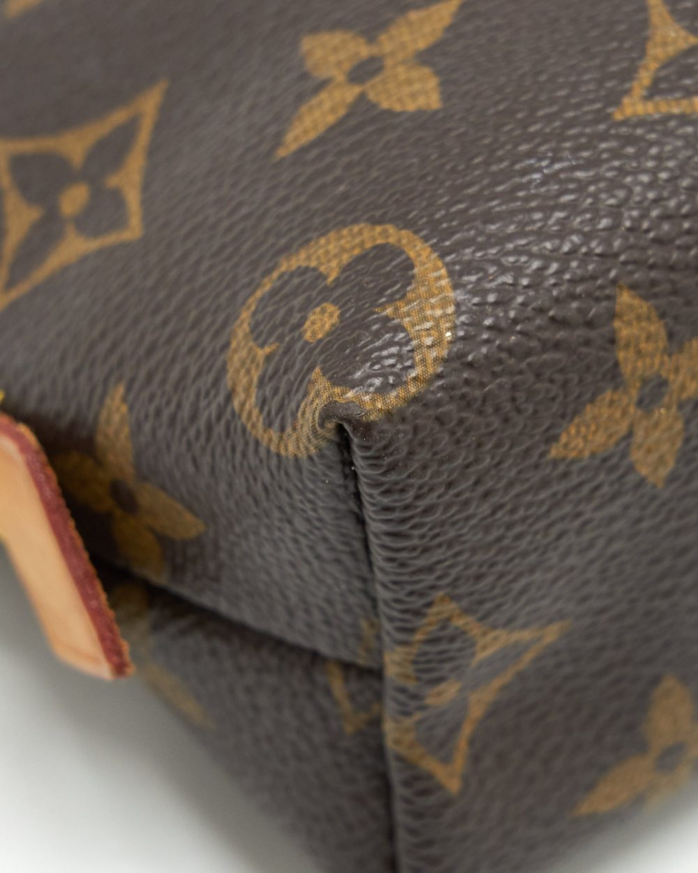 AAA Replica Louis Vuitton LV VINTAGE POUCH MONOGRAM CANVAS YEAR 2007