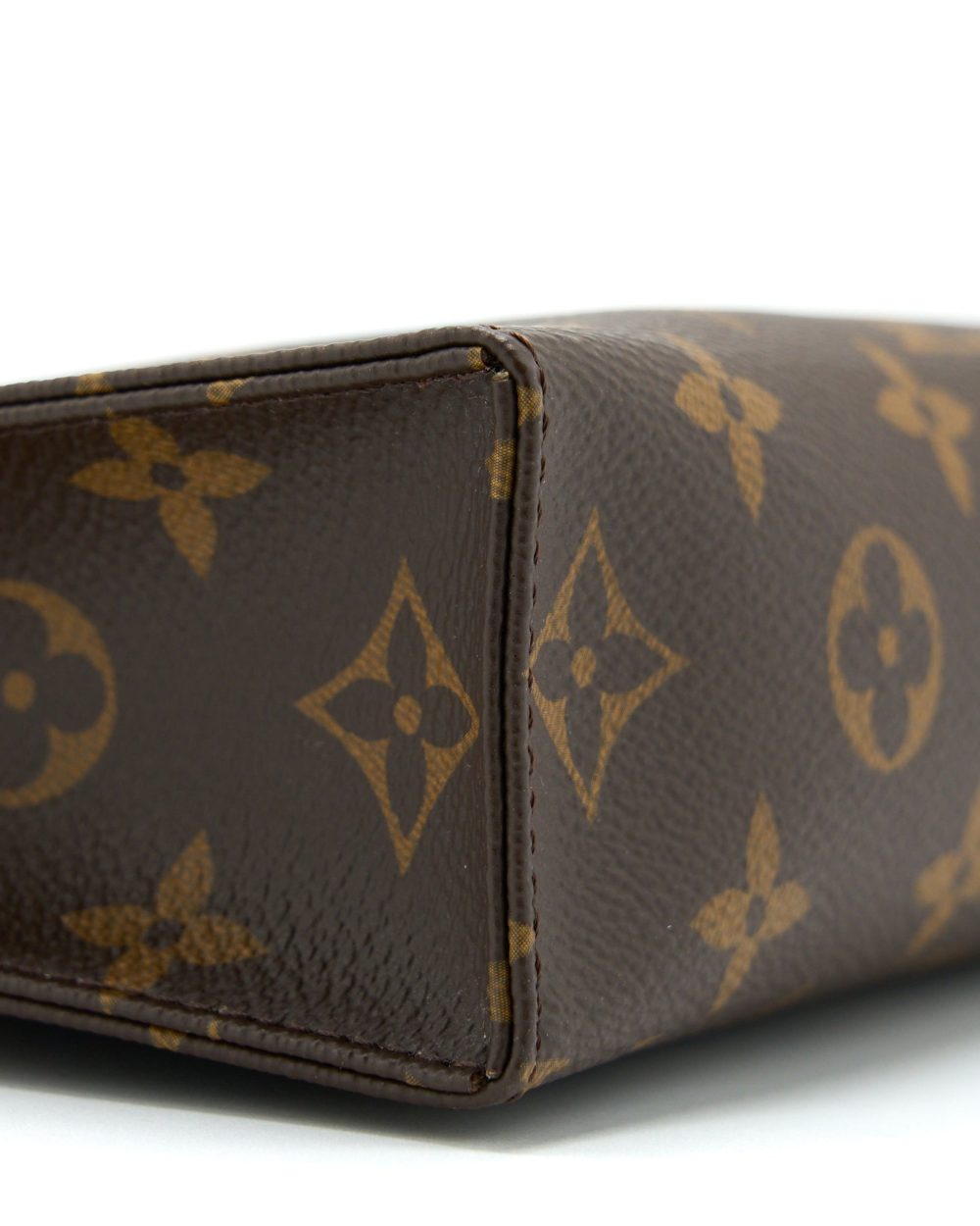 AAA Replica Louis Vuitton LV POCHE TOILETTE MONOGRAM CANVAS GHW