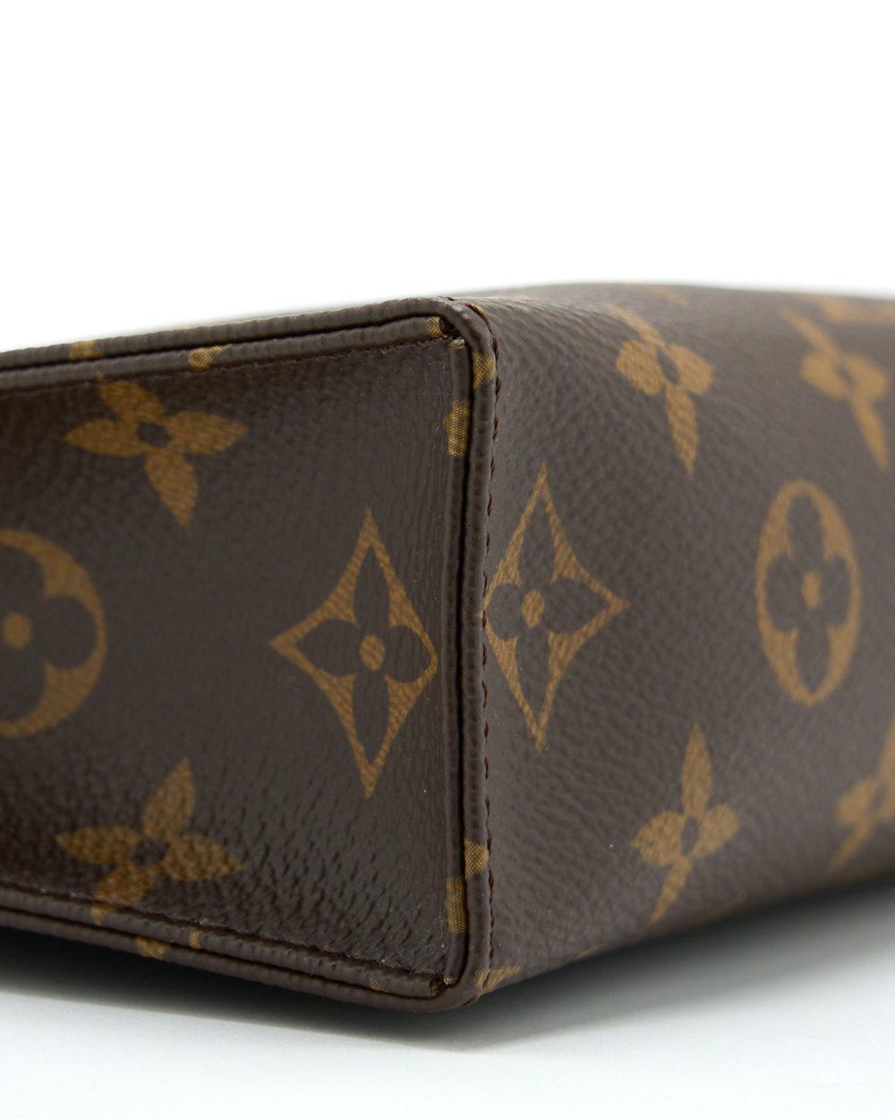 AAA Replica Louis Vuitton LV POCHE TOILETTE MONOGRAM CANVAS GHW