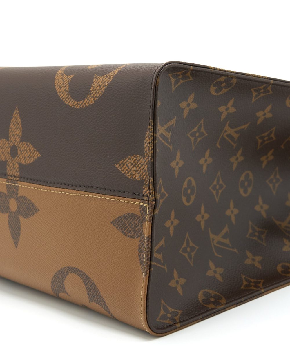 AAA Replica Louis Vuitton LV ON THE GO GM MONOGRAM REVERSE CANVAS GHW