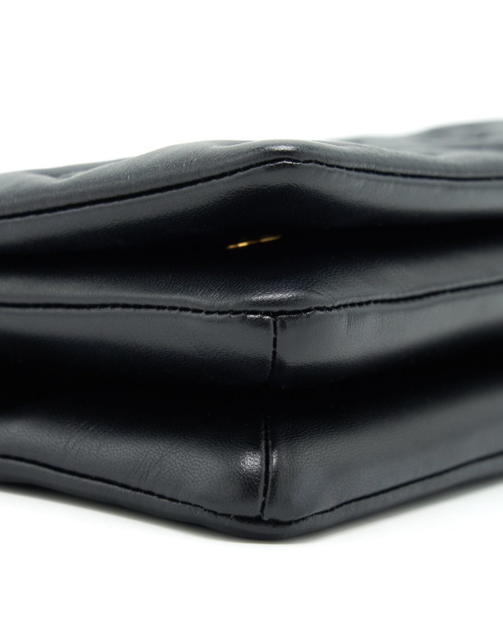 AAA Replica Louis Vuitton LV POCHETTE COUSSIN LAMBSKIN BLACK GHW