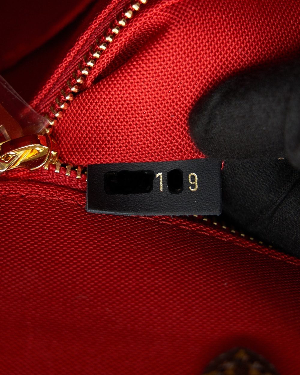 AAA Replica Louis Vuitton LV ON THE GO GM MONOGRAM CANVAS
