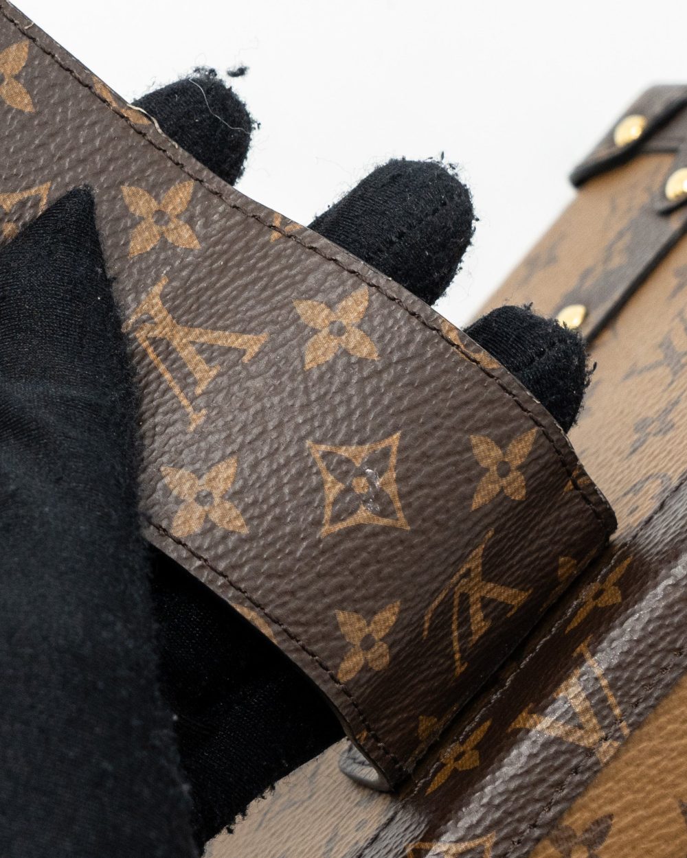 AAA Replica Louis Vuitton LV PETITE MALLE MONOGRAM REVERSE CANVAS GHW
