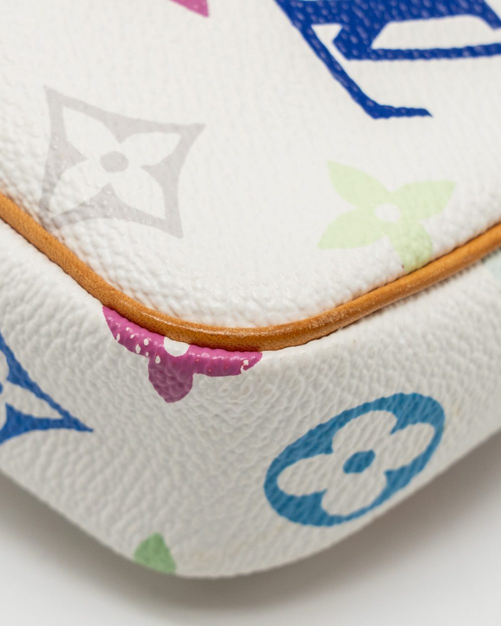 AAA Replica Louis Vuitton LV TAKASHI MURAKAMI POCHETTE ACCESSORIES MONOGRAM WHITE/MULTICOLOUR GHW