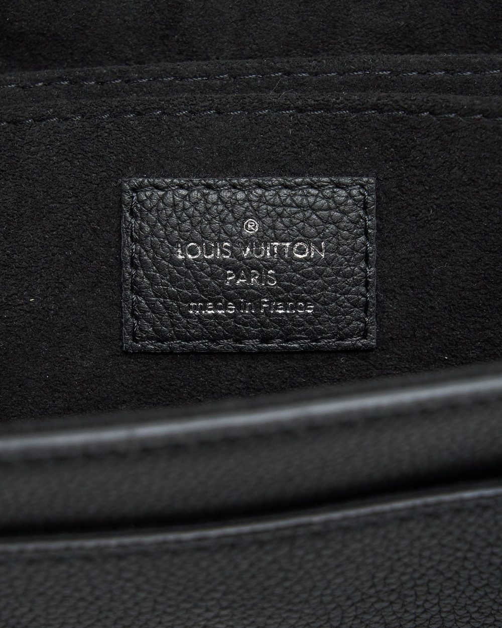 AAA Replica Louis Vuitton LV LOCKME BAG BLACK SHW