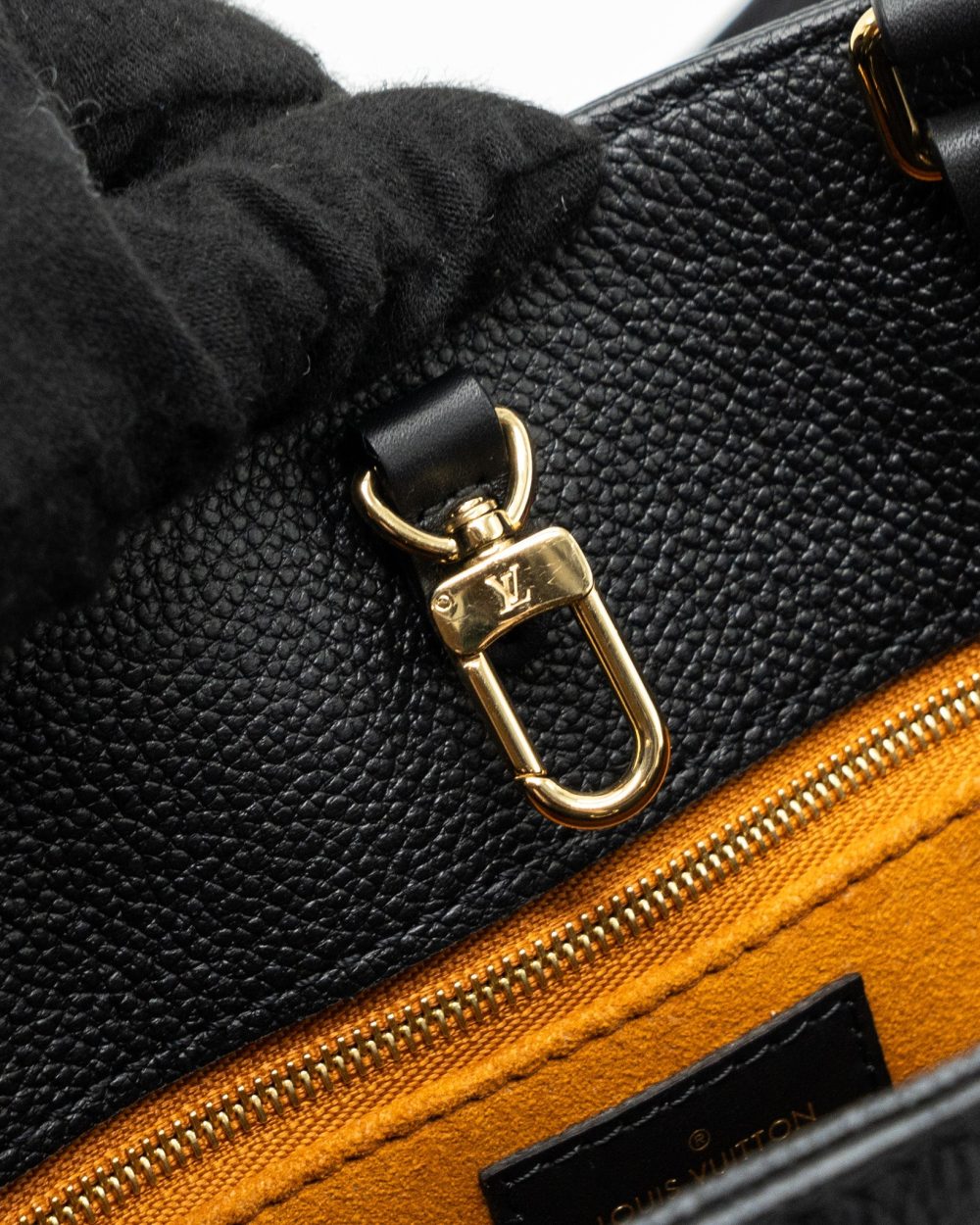 AAA Replica Louis Vuitton LV ONTHEGO MM MONOGRAM EMPRENITE BLACK GHW (NEW VERSION)