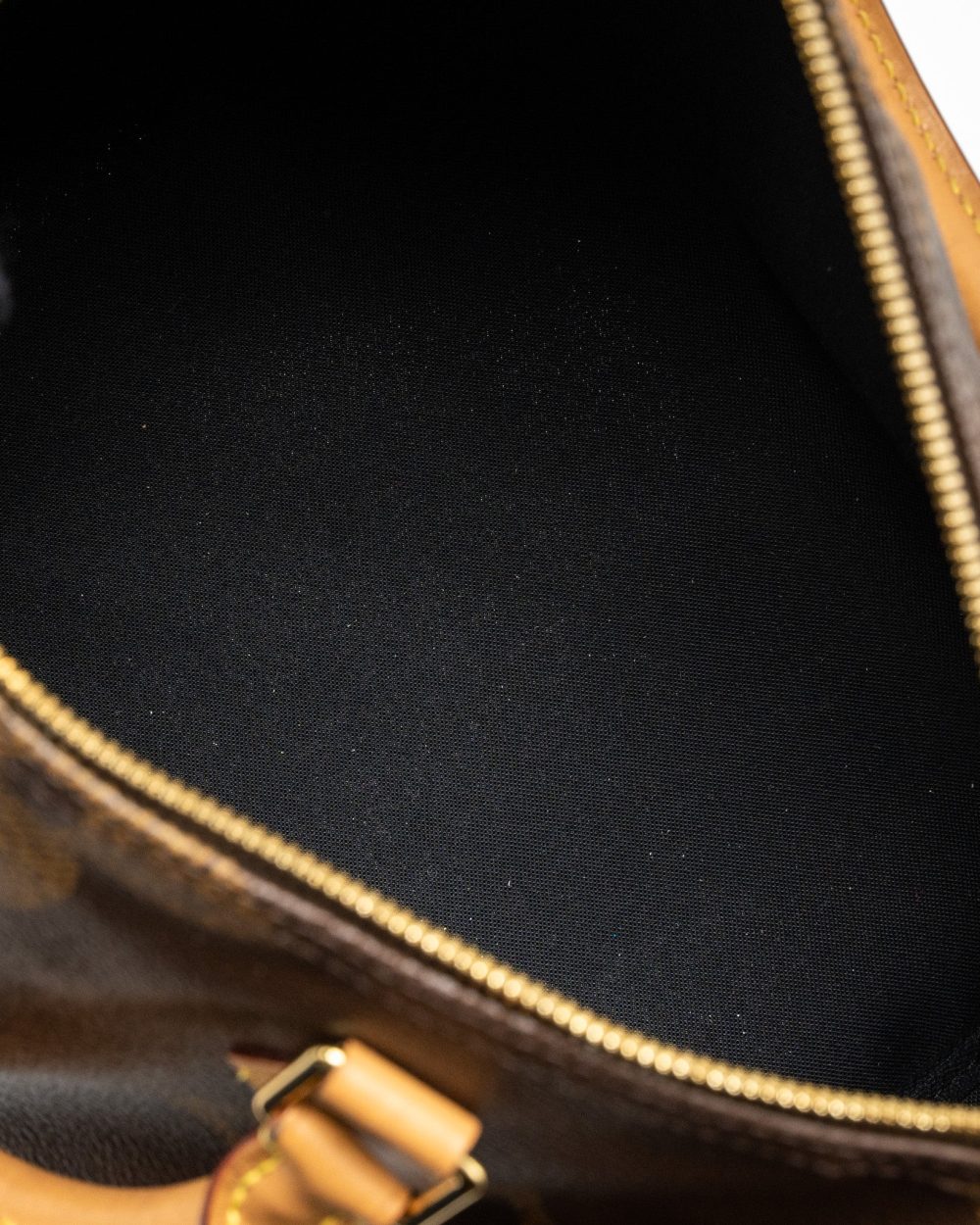 AAA Replica Louis Vuitton LV SPEEDY 30 BANDOULIERE GIANT MONOGRAM REVERSE CANVAS GHW