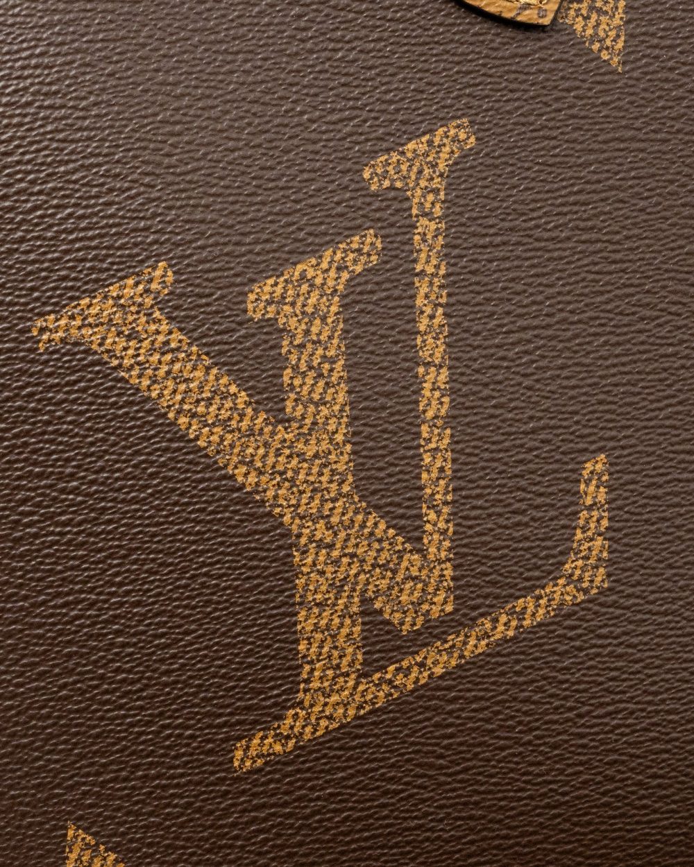 AAA Replica Louis Vuitton LV ONTHEGOMM MONOGRAM CANVAS GHW