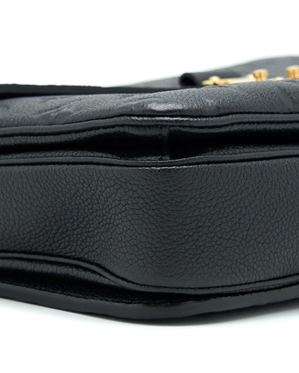 AAA Replica Louis Vuitton LV POCHETTE MÉTIS MONOGRAM EMPREINTE BLACK GHW