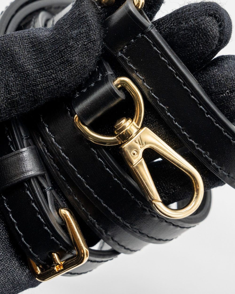AAA Replica Louis Vuitton LV CANNES MONOGRAM REVERSE CANVAS GHW