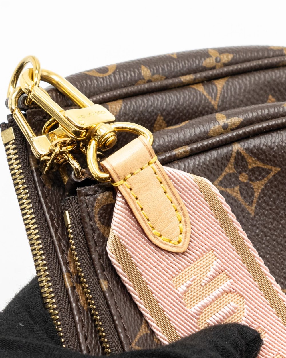 AAA Replica Louis Vuitton LV MULTI POCHETTE ROSE CLAIR STRAP MONOGRAM CANVAS GHW