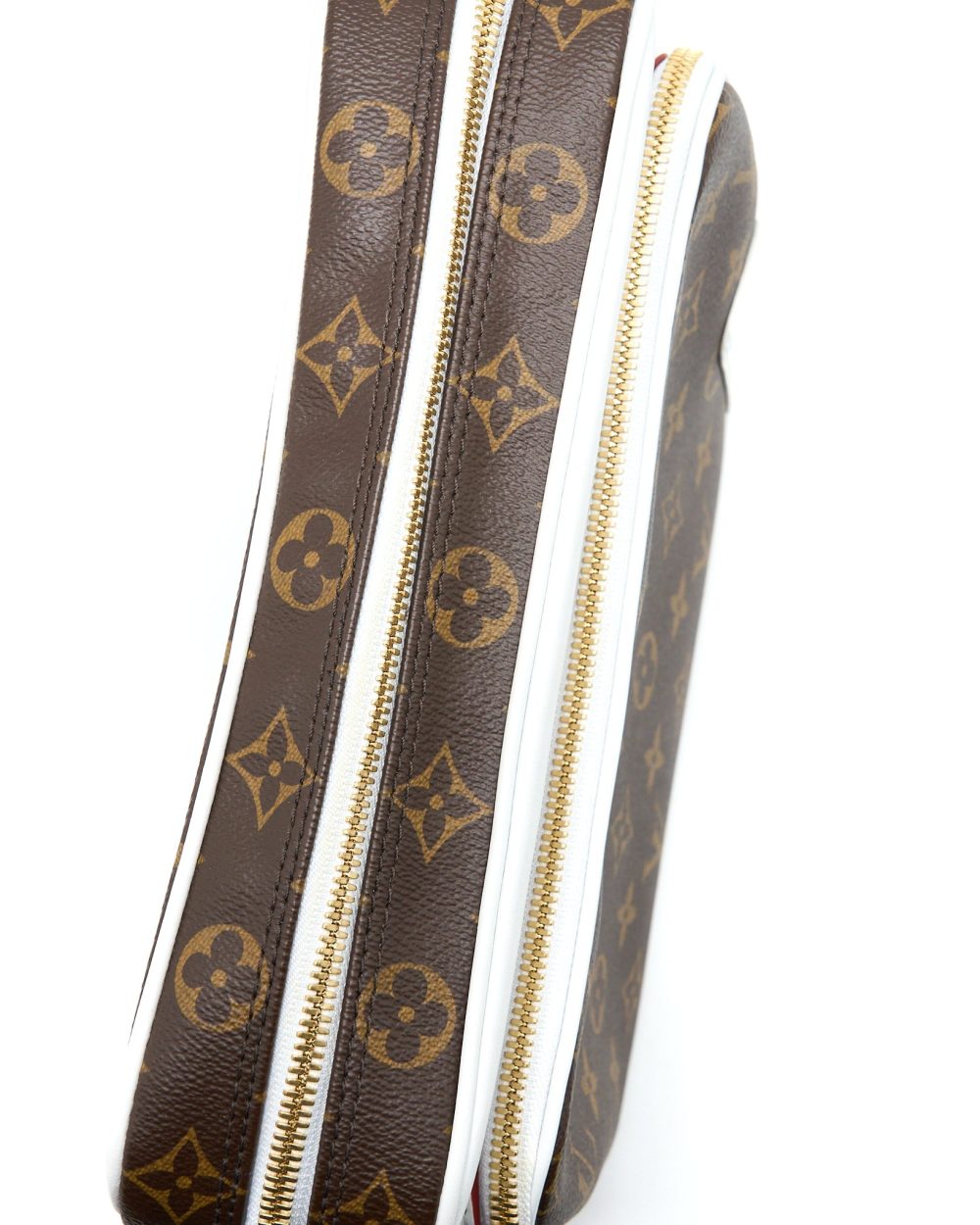 AAA Replica Louis Vuitton LV X NBA NIL MESSENGER MONOGRAM CANVAS GHW