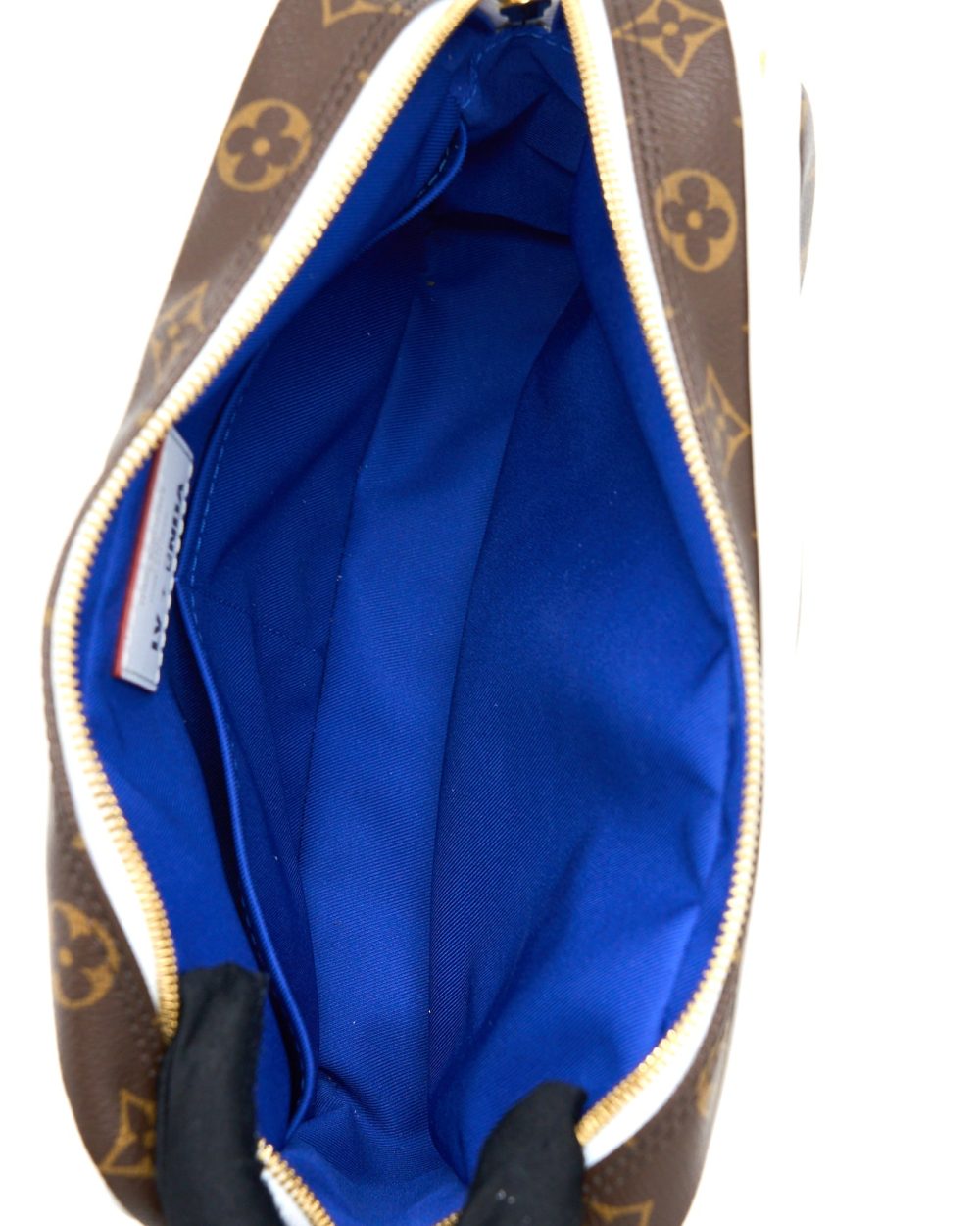 AAA Replica Louis Vuitton LV X NBA NIL MESSENGER MONOGRAM CANVAS GHW