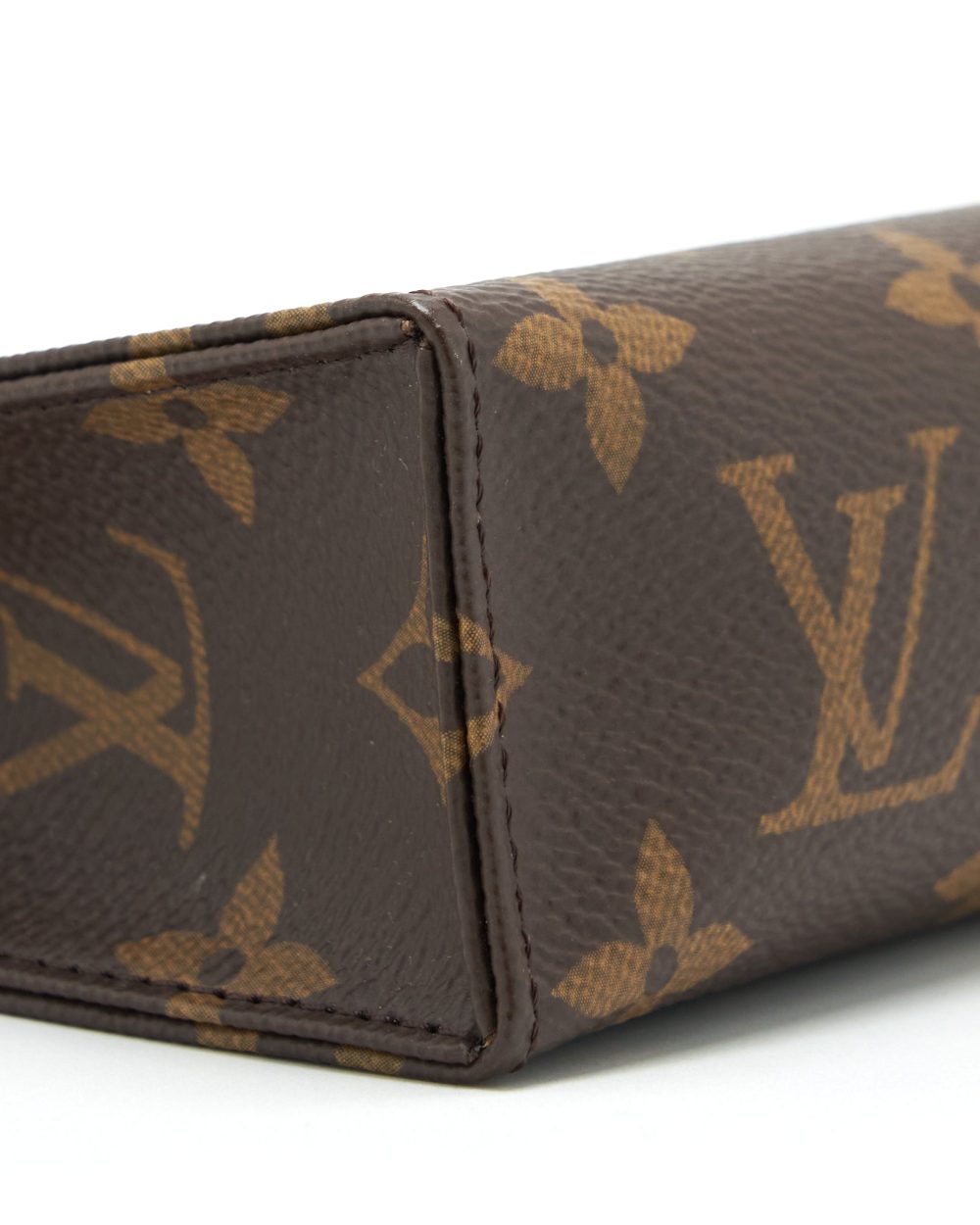 AAA Replica Louis Vuitton LV TOILETRY POCHETTE 15 MONOGRAM CANVAS GHW