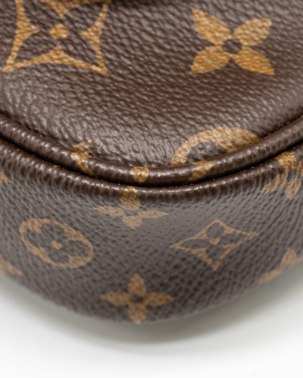 AAA Replica Louis Vuitton LV MULTI POCHETTE ACCESSORIES MONOGRAM CANVAS PINK STRAP GHW