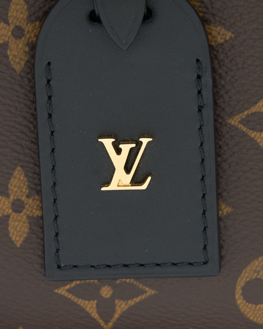AAA Replica Louis Vuitton LV PETITE MALLE SOUPLE BAG MONOGRAM CANVAS/BLACK GHW