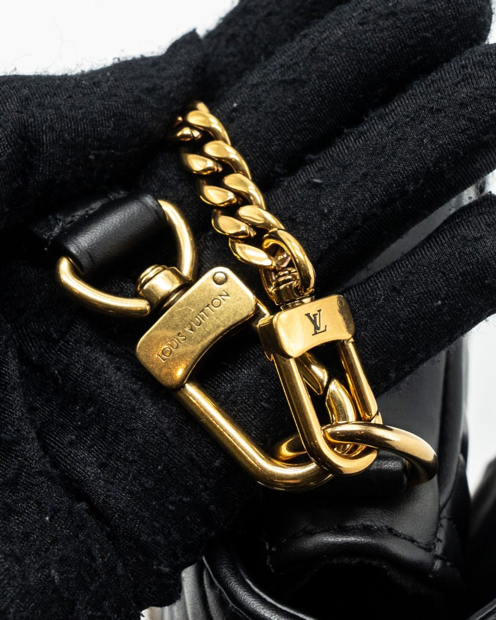 AAA Replica Louis Vuitton LV NEW WAVE MULTI POCHETTE CALFSKIN BLACK GHW