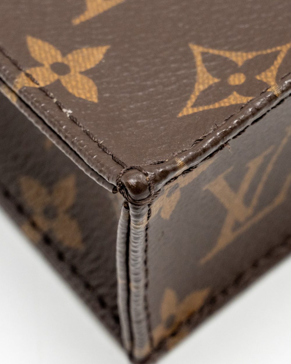 AAA Replica Louis Vuitton LV PETIT SAC PLAT MONOGRAM CANVAS GHW