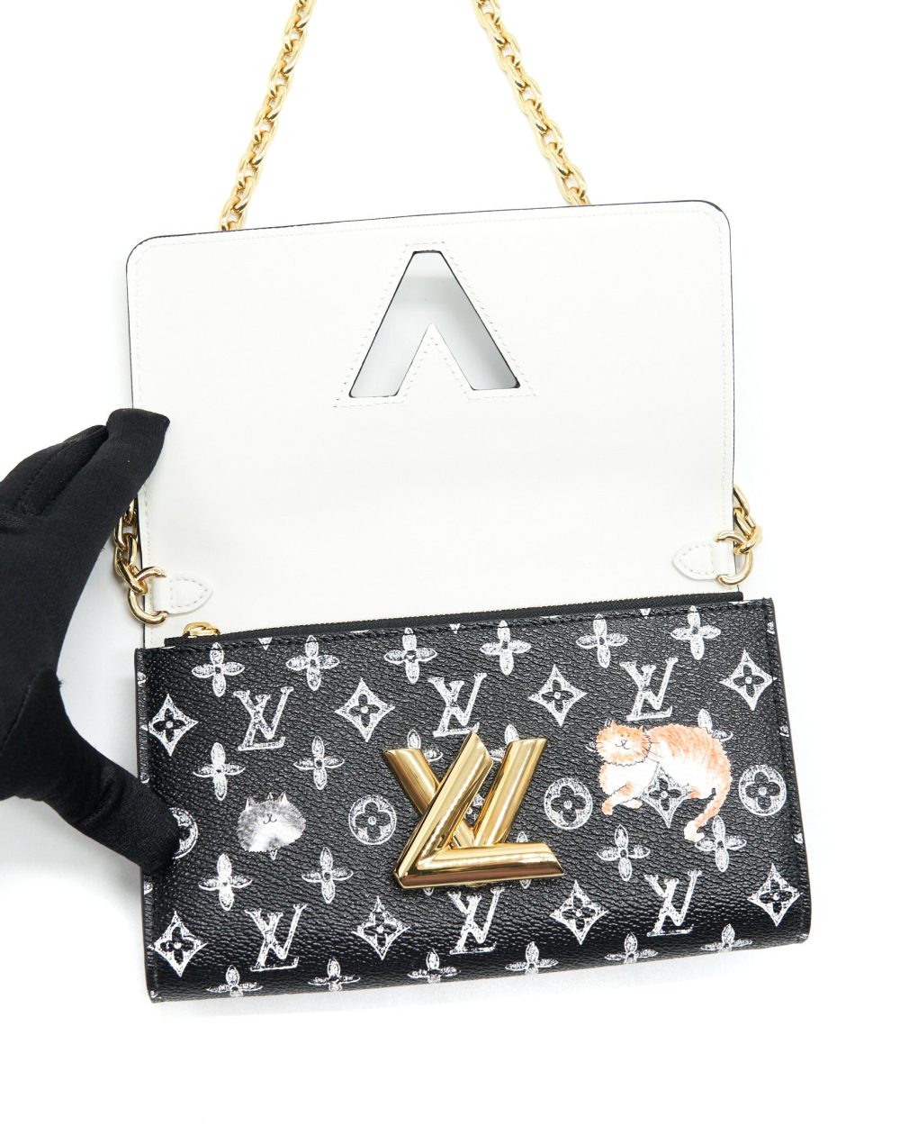 AAA Replica Louis Vuitton LV TWIST CHAIN WALLET MONOGRAM CATOGRAM CAT BLACK