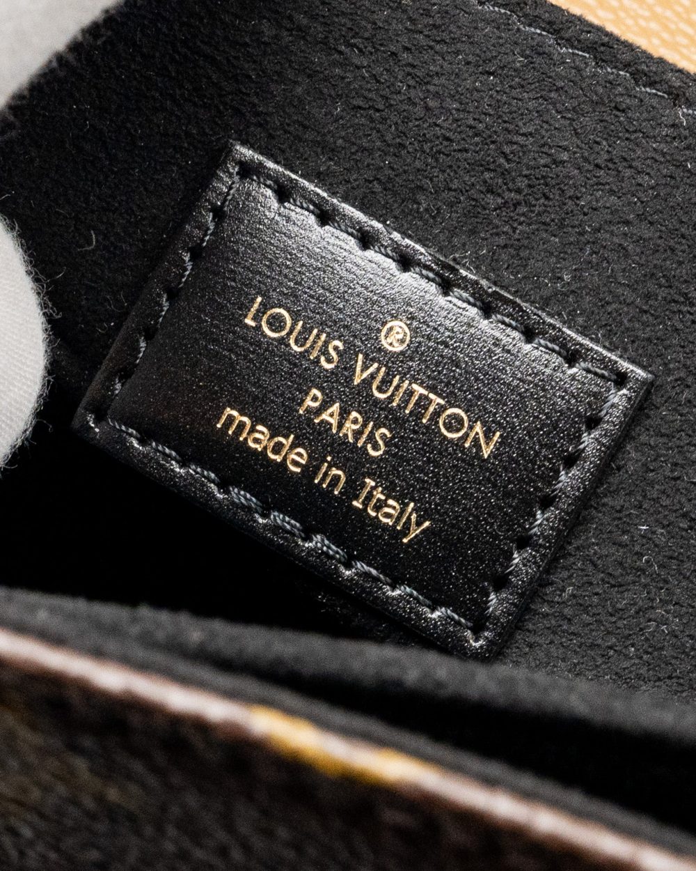 AAA Replica Louis Vuitton LV POCHETTE METIS MONOGRAM REVERSE CANVAS GHW