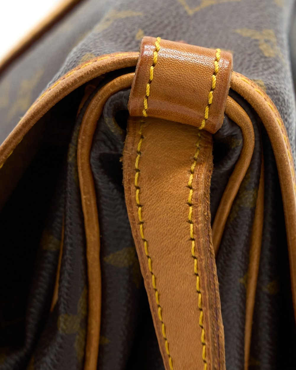 AAA Replica Louis Vuitton LV VINTAGE SAUMUR CLOTH CROSSBODY BAG MONOGRAM CANVAS GHW