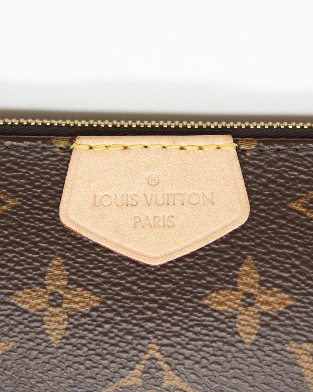 AAA Replica Louis Vuitton LV MULTI POCHETTE ACCESSORIES KHAKI