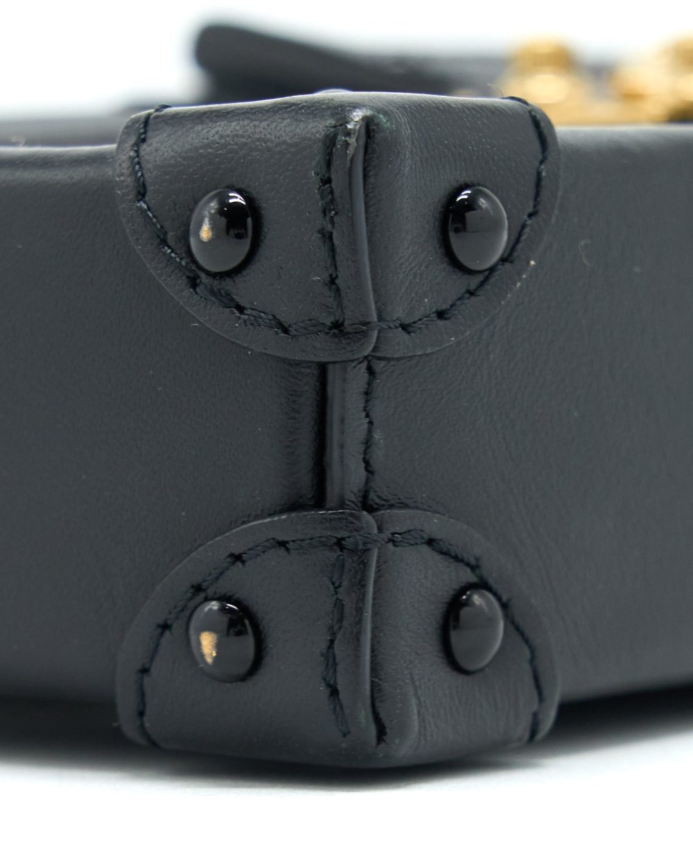 AAA Replica Louis Vuitton LV VERTICAL TRUNK POCHETTE WITH CHAIN MONOGRAM CANVAS GHW