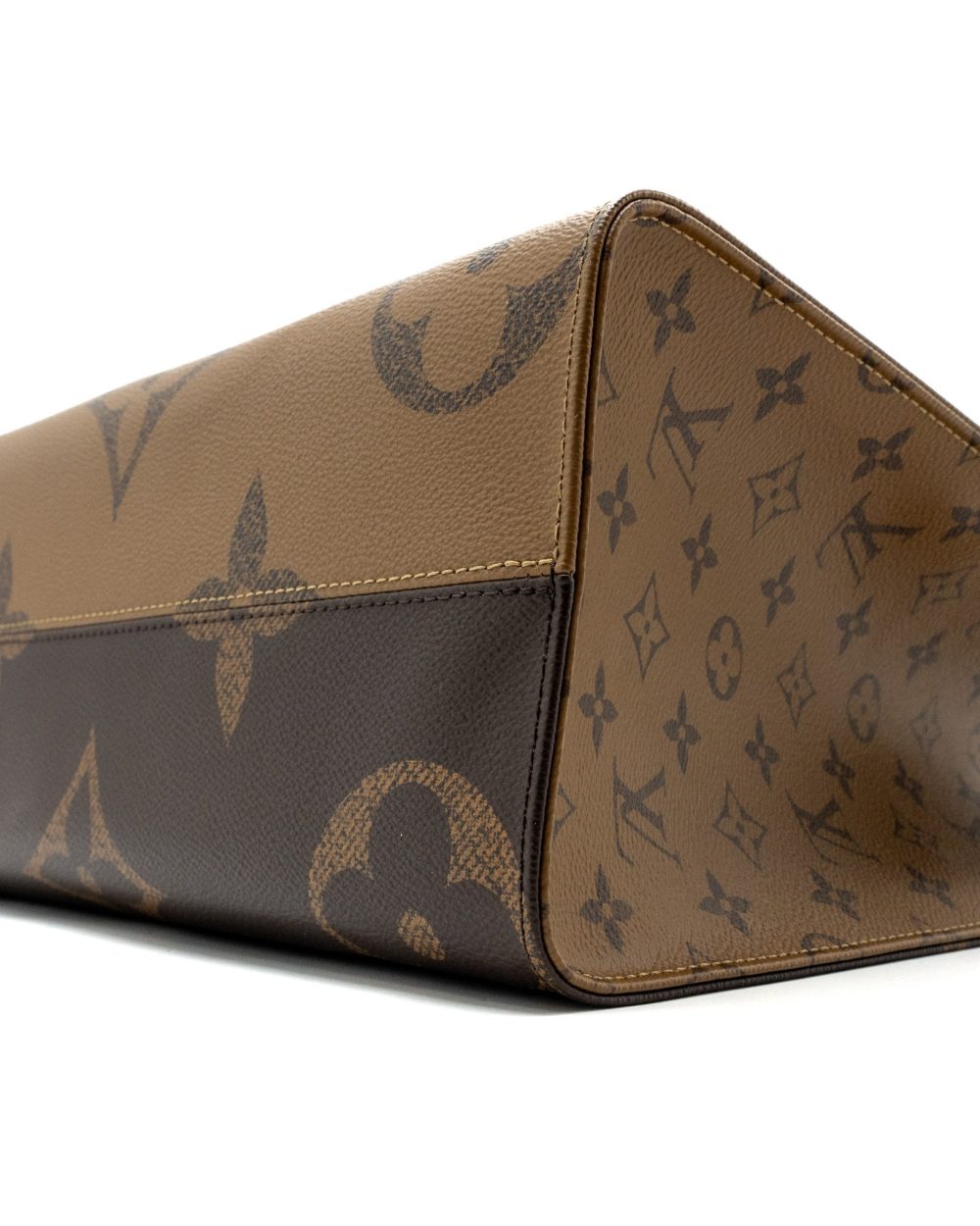 AAA Replica Louis Vuitton LV ONTHEGO MM MONOGRAM REVERSE CANVAS GHW