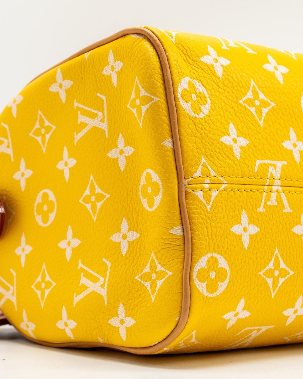 AAA Replica Louis Vuitton LV SPEEDY P9 BANDOULIÈRE 25 MONOGRAM SOFT CALFSKIN JAUNE MAT GHW