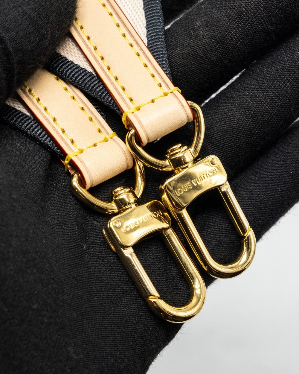 AAA Replica Louis Vuitton LV SPEEDY BANDOULIERE 20 MONOGRAM CANVAS BLACK STRAP GHW
