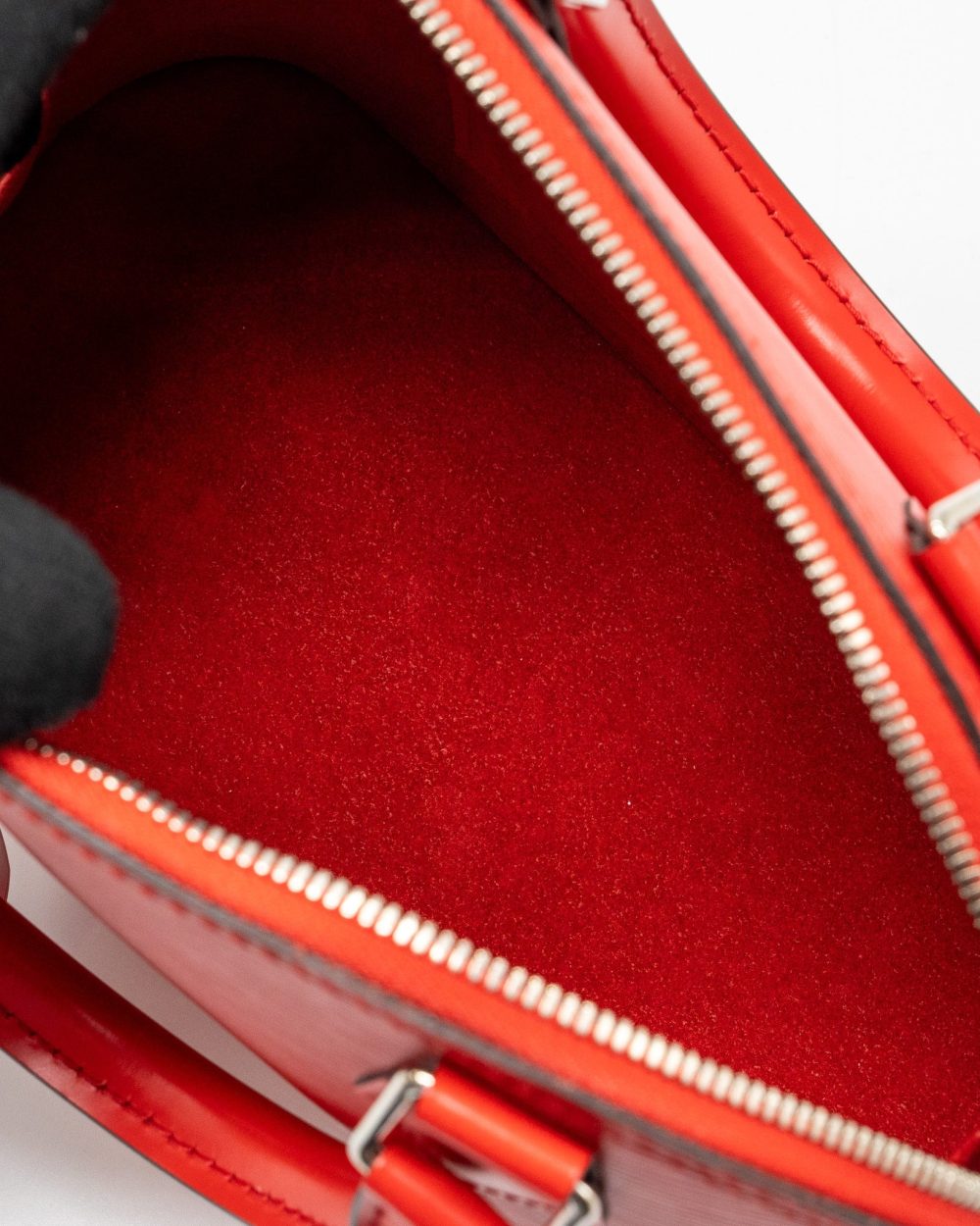 AAA Replica Louis Vuitton LV ALMA BB EPI RED SHW