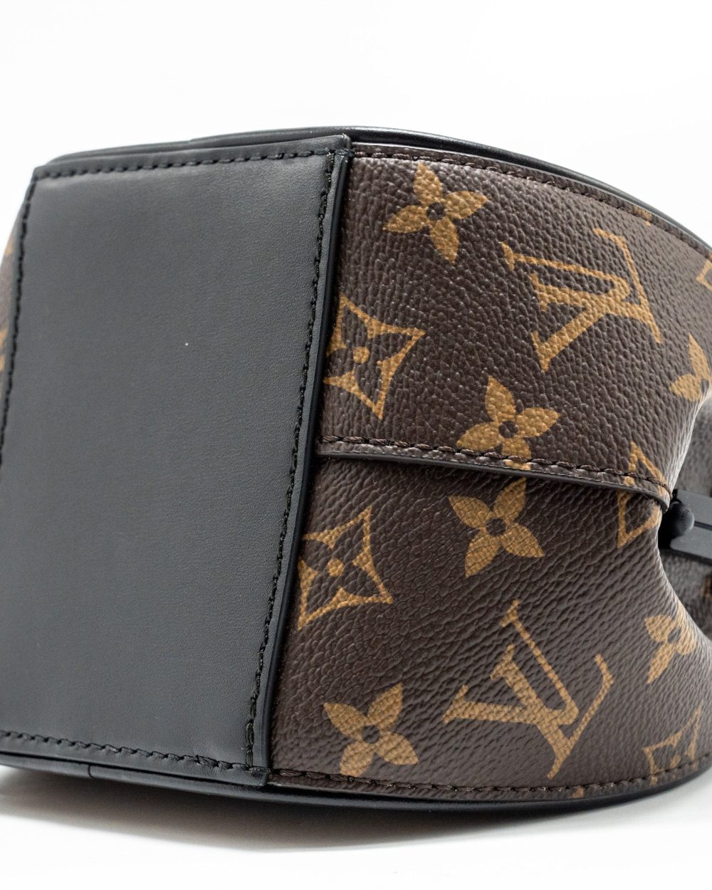 AAA Replica Louis Vuitton LV BOURSICOT CHAIN BAG REVERSE MONOGRAM CANVAS/LEATHER BLACK HARDWARE