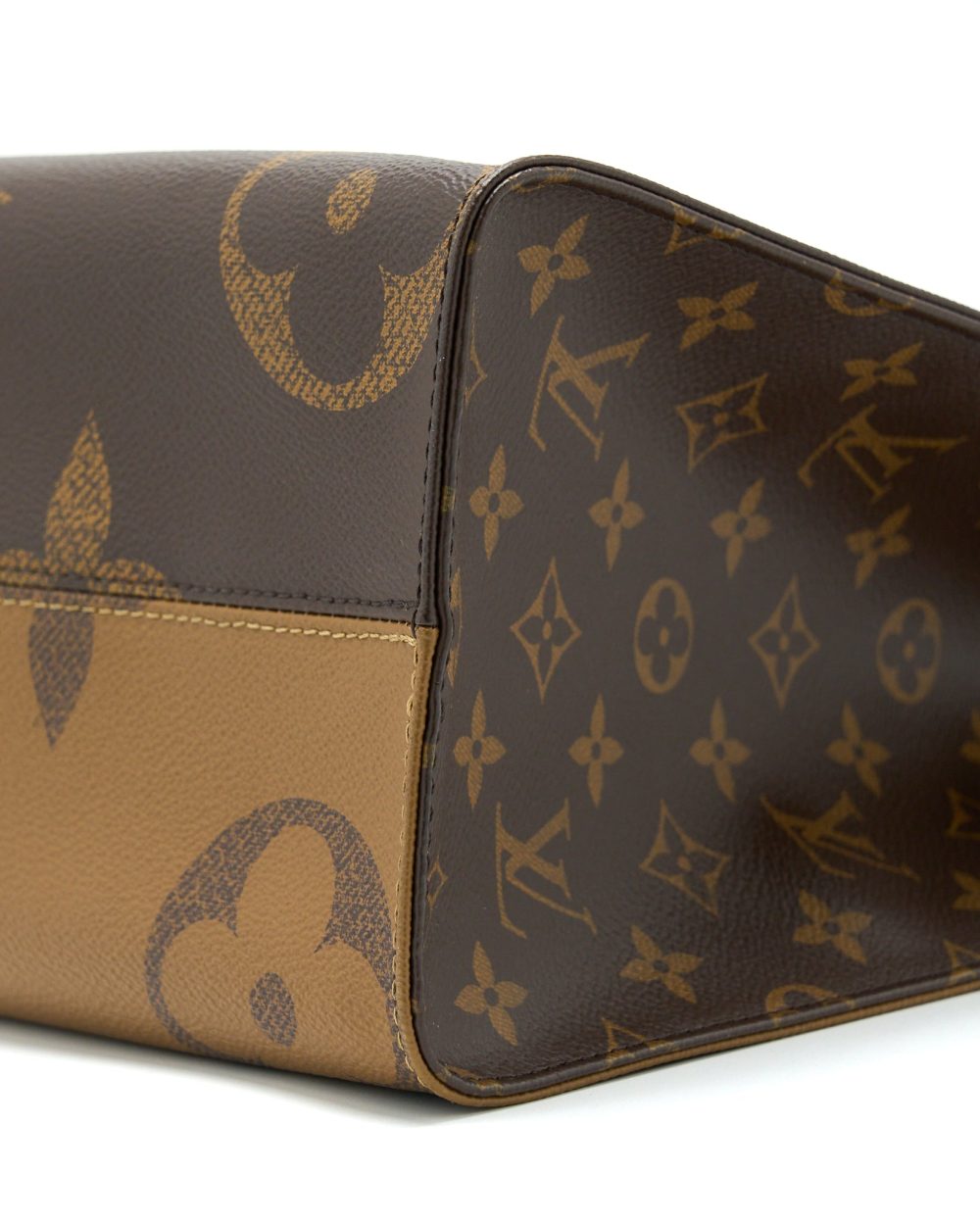 AAA Replica Louis Vuitton LV ON THE GO MM MONOGRAM REVERSE CANVAS GHW