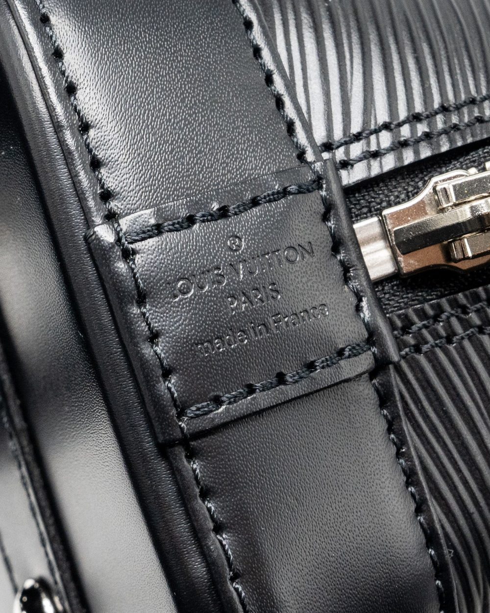 AAA Replica Louis Vuitton LV ALMA BB EPI BLACK SHW
