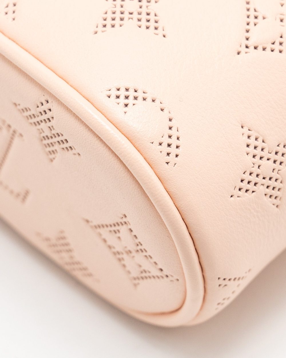 AAA Replica Louis Vuitton LV VANITY POUCH CALFSKIN ROSE JASMIN PINK LGHW